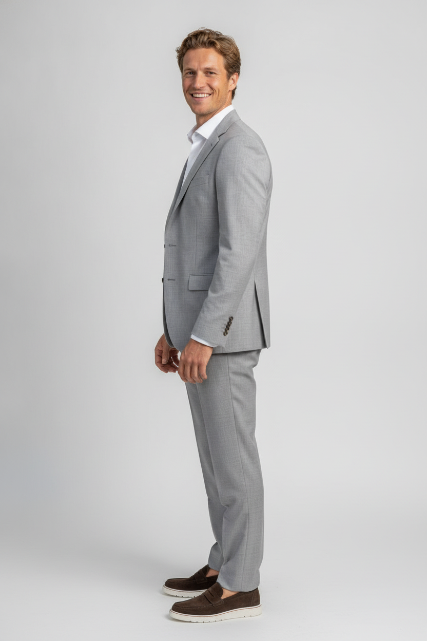 3-delig Pak Light Grey Sharkskin - Mister Steven, model zijaanzicht De Heerenkamer Utrecht