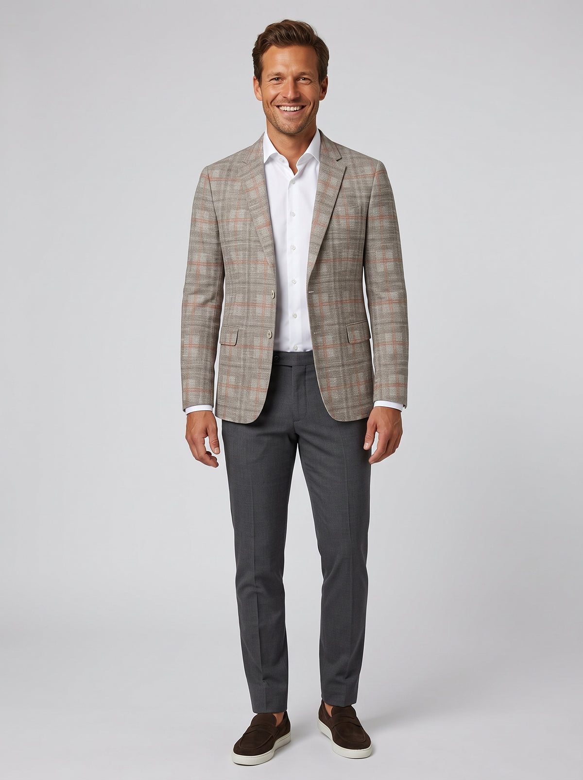 Colbert Geruit Light Grey Rust - Mister Steven, model vooraanzicht De Heerenkamer Utrecht