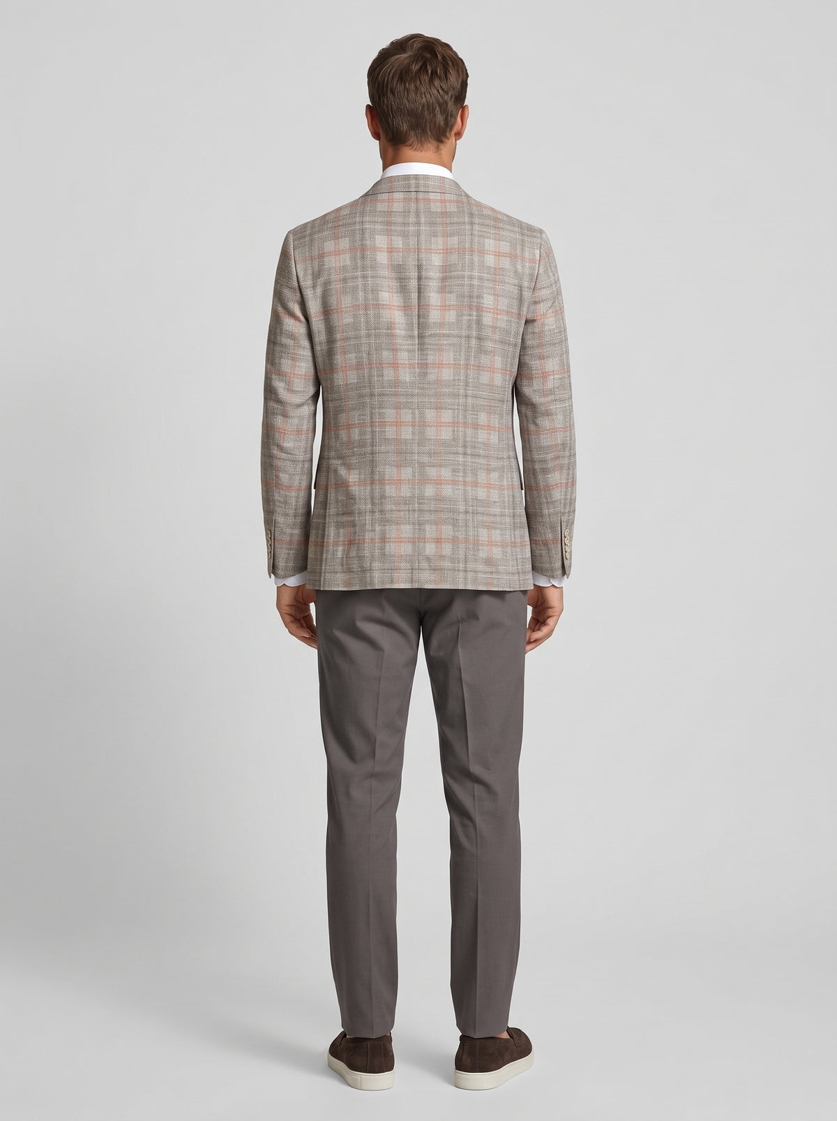 Colbert Geruit Light Grey Rust - Mister Steven, model achteraanzicht De Heerenkamer Utrecht