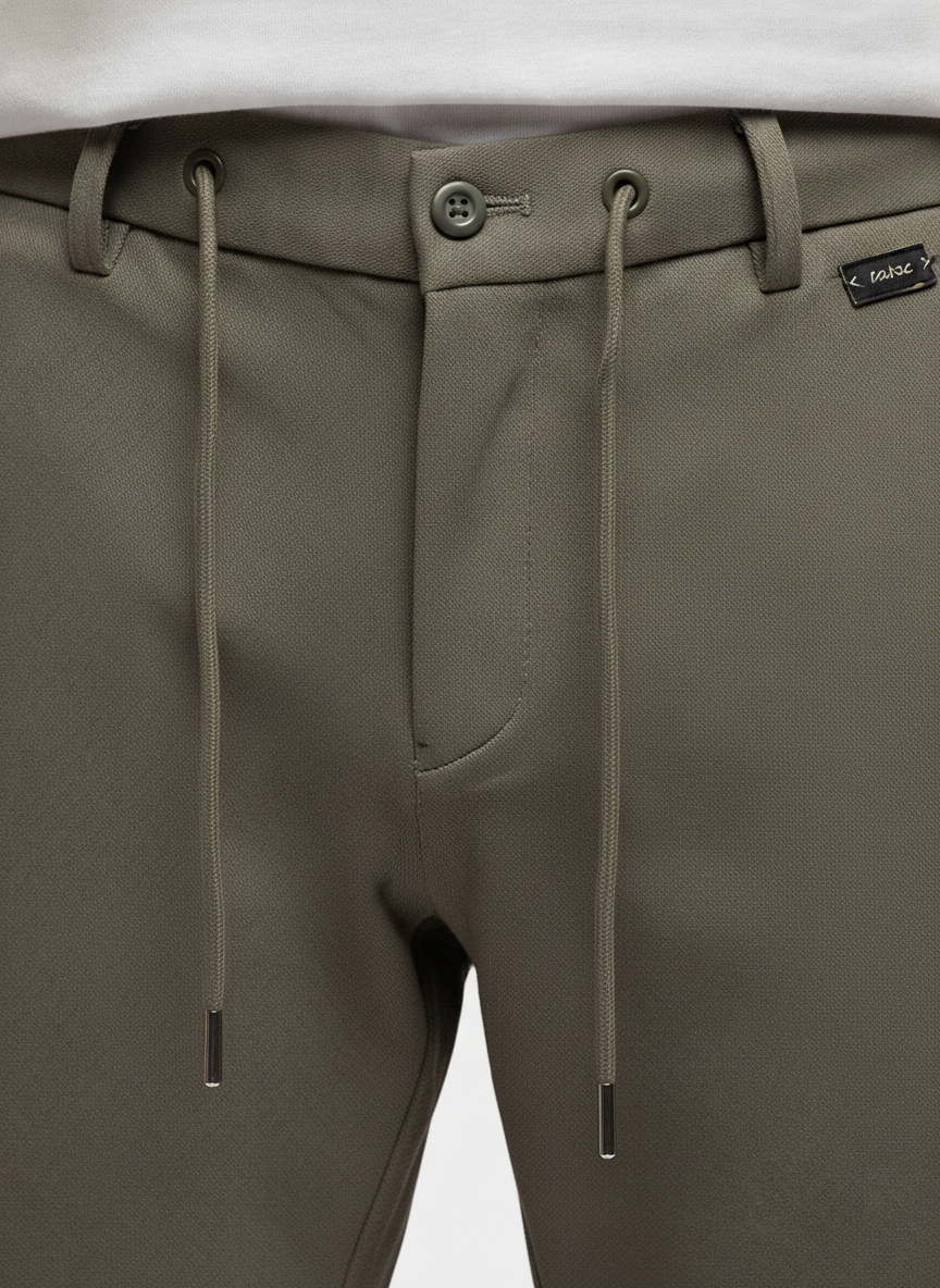Chino Broek Stretch Light Khaki "Carson" - Flexx, detail sluiting De Heerenkamer
