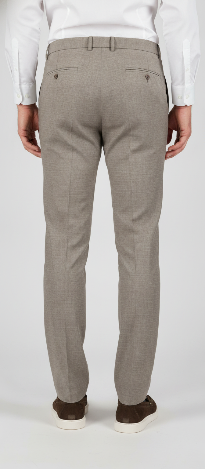 Pantalon Broek Taupe Sharkskin - Mister Steven, model achteraanzicht De Heerenkamer Utrecht