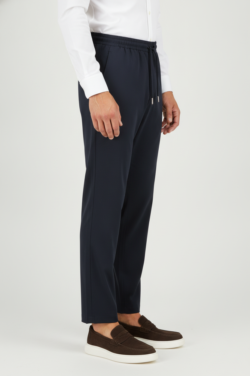 Chino Broek Mid Navy "Oliver" - Flexx, model zijaanzicht De Heerenkamer Utrecht