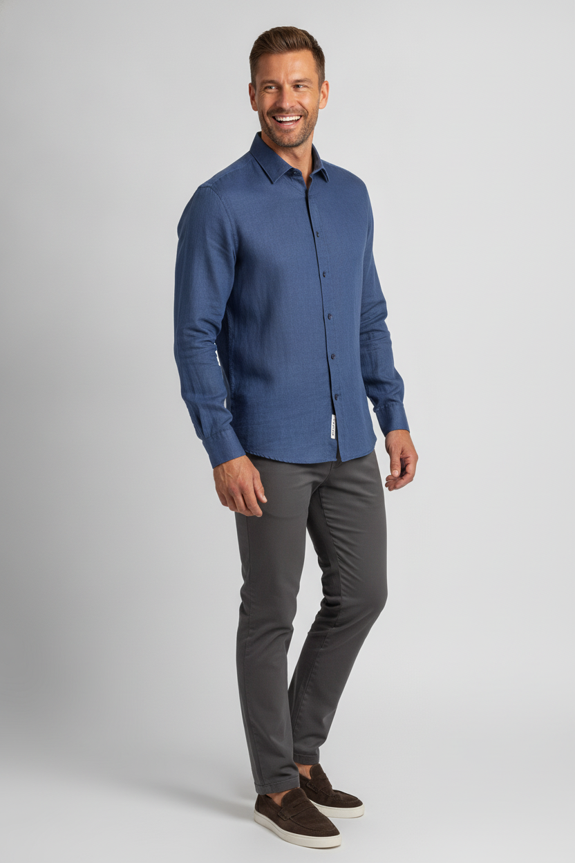 Linnen Overhemd Dark Navy "Flavius" - Flexx, model driekwart aanzicht De Heerenkamer Utrecht