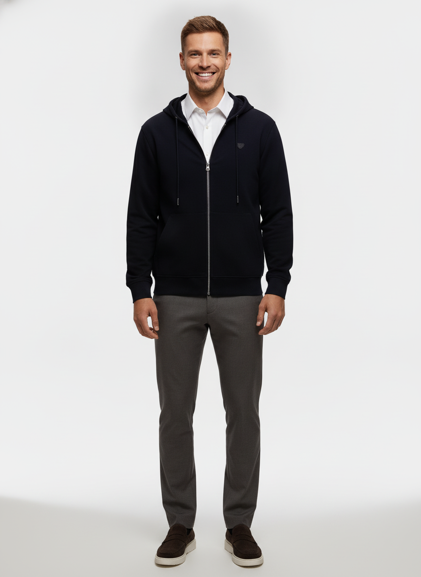 Hoodie Dark Navy "Thane" - Flexx, model vooraanzicht De Heerenkamer Utrecht