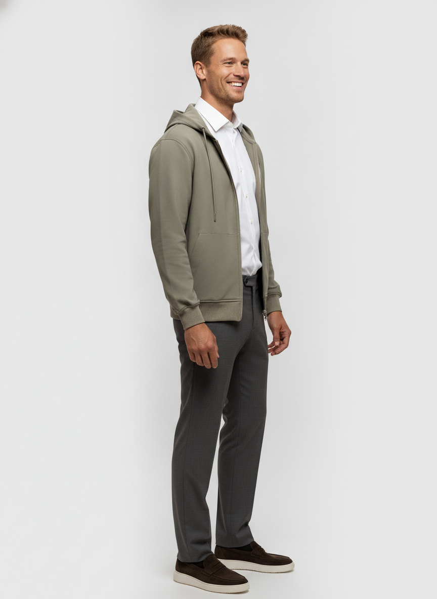 Hoodie Light Khaki "Thane" - Flexx, model zijaanzicht De Heerenkamer Utrecht